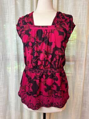 DKNY Jeans Floral Peplum Blouse Magenta/Red Black Square Neck Size M